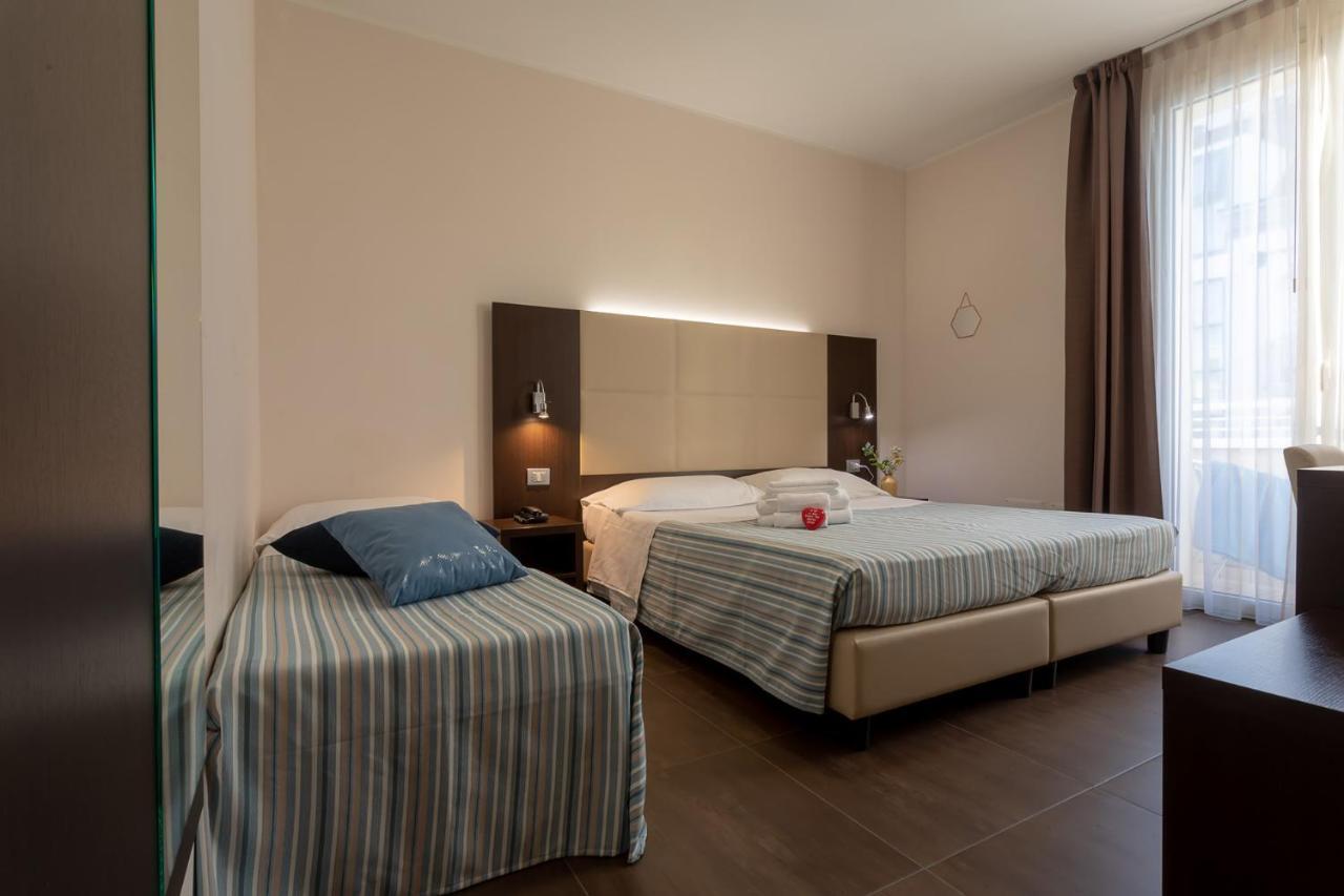 Gimmi Hotel Rimini Exterior foto